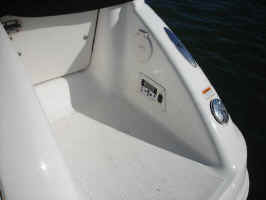 transom audio.JPG (25973 bytes)
