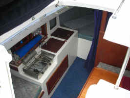 galley.jpg (38588 bytes)