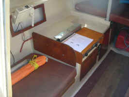 galley.jpg (28824 bytes)
