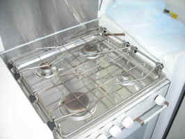 gas stove &oven.jpg (42477 bytes)