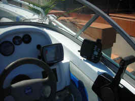 gps sounder.jpg (40272 bytes)