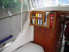 port bulkhead.jpg (37949 bytes)