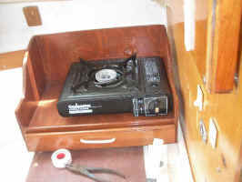 stove.jpg (39148 bytes)