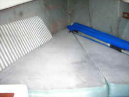 v-berth.jpg (26643 bytes)